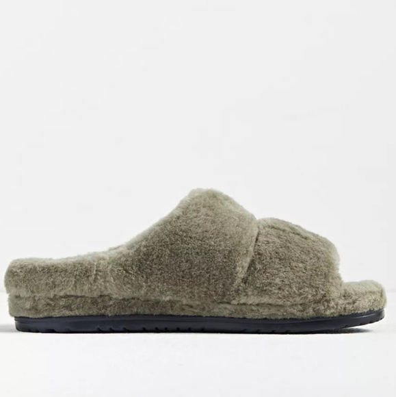 WOMEN'S UGG PLUSH SIZE 10 - Picture 3 of 16